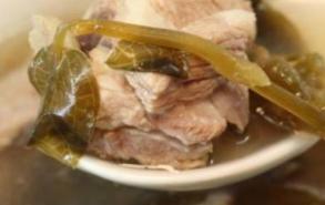 金线莲炖排骨汤做法