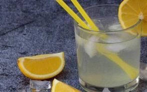 喝柠檬水对牙齿有伤害吗