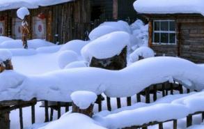 冬天下雪后,屋顶哪面的雪先融化