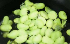 多吃蚕豆有危害吗